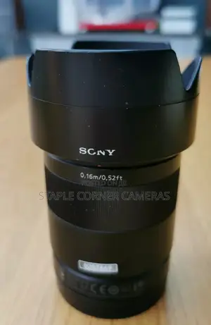 Sony Zeiss Sonnar T 24mm F/1.8 ZA Lens