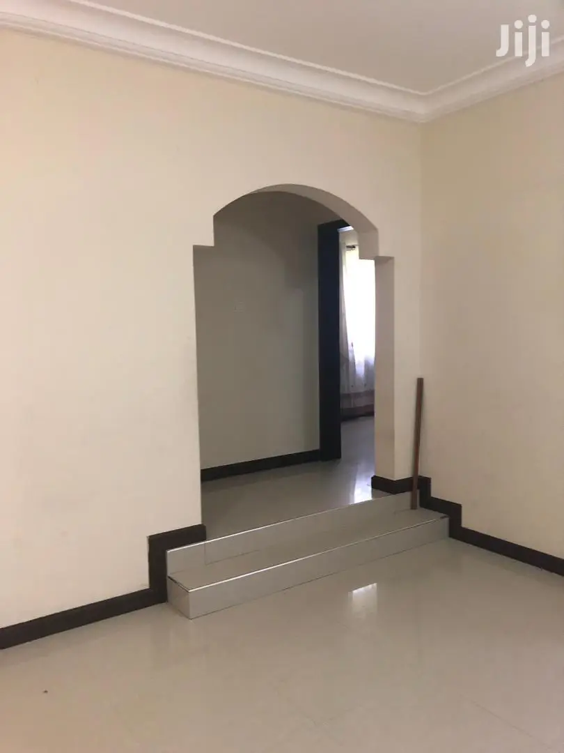 4bdrm House in Bronko Housing, Accra Metropolitan for rent