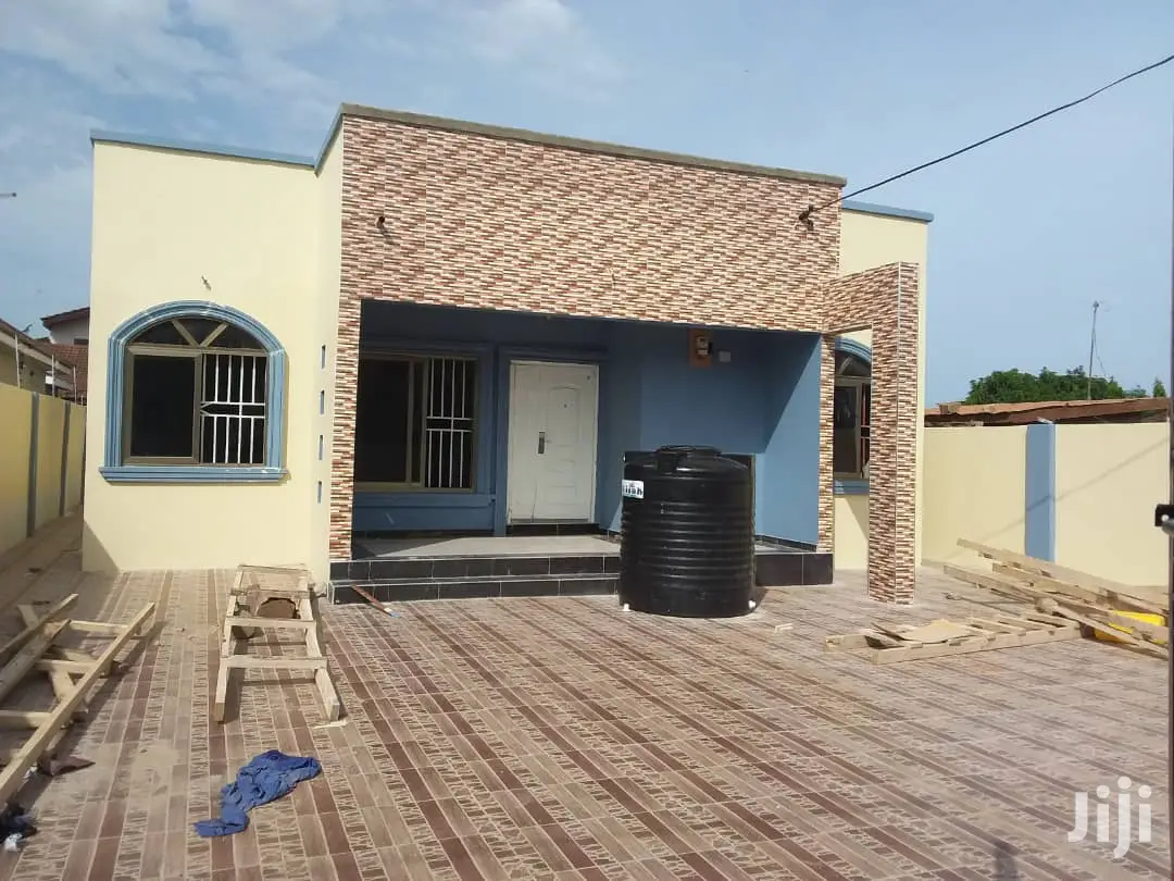 3bdrm House in Bronko Housing, Accra Metropolitan for rent