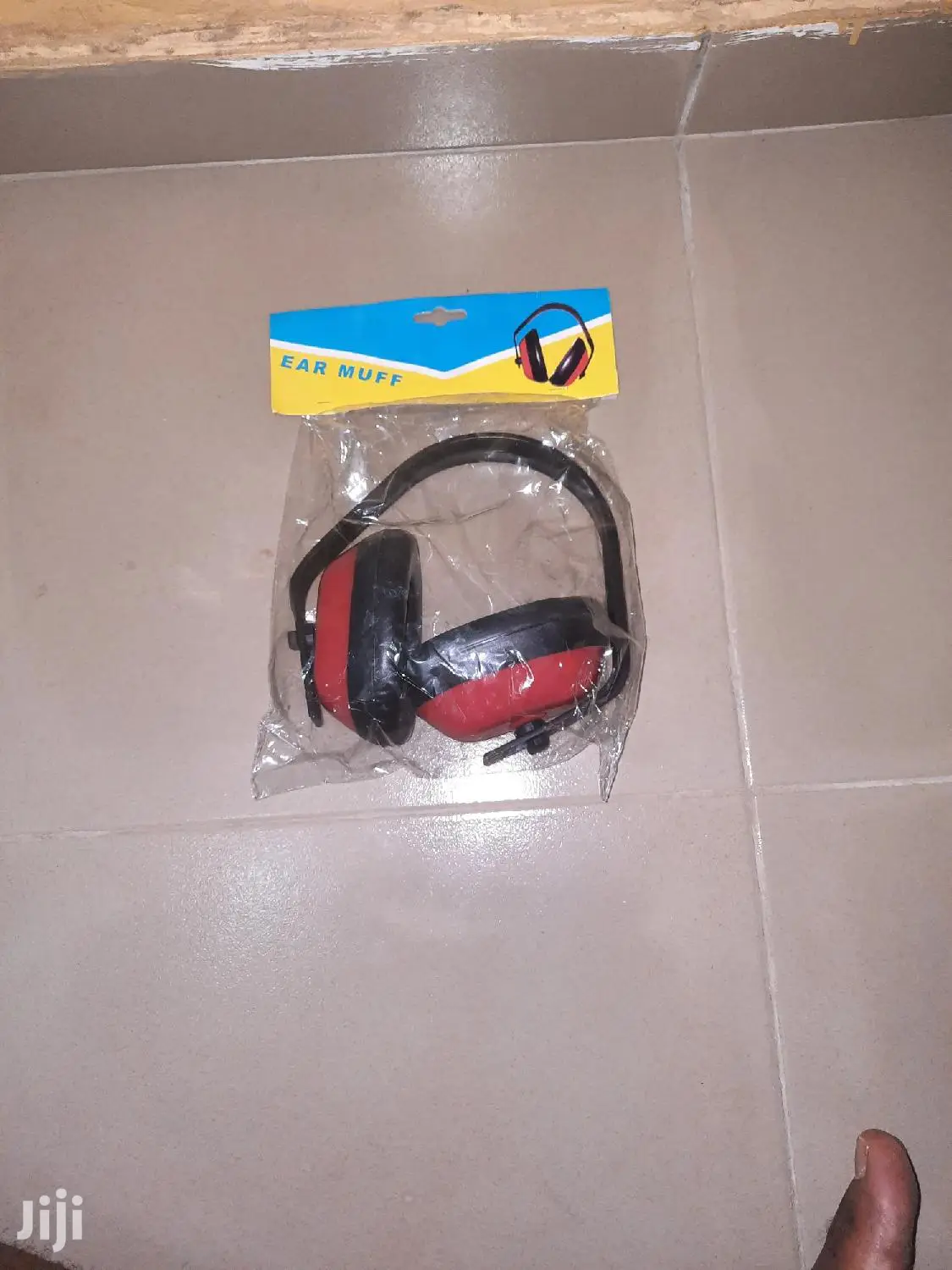 Ear Muffs ()