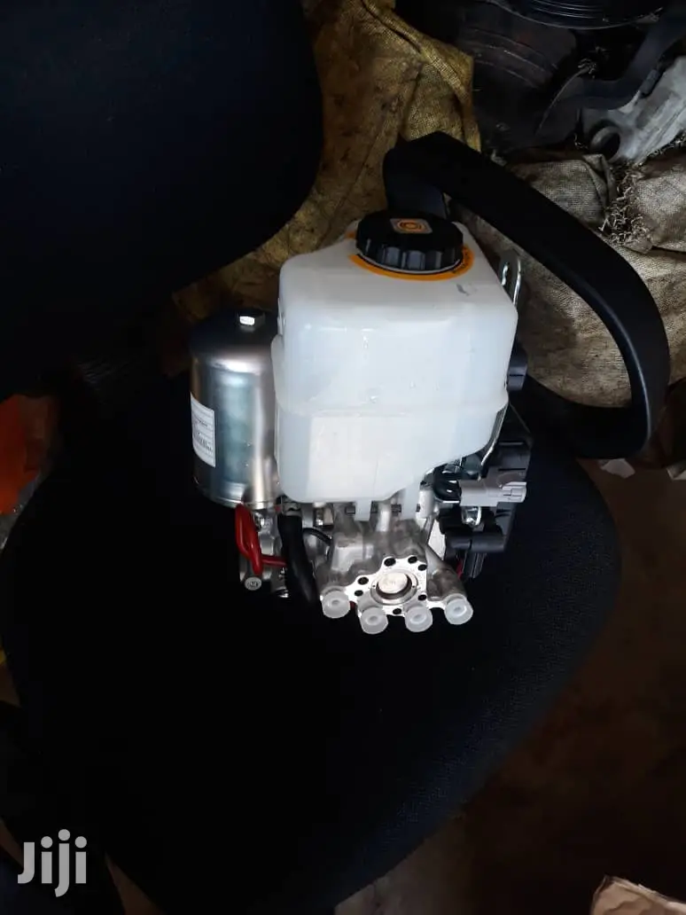 Toyota Land Cruiser V8 Brake Electronics