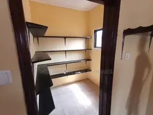 5bdrm House in Manet Court, Spintex for rent