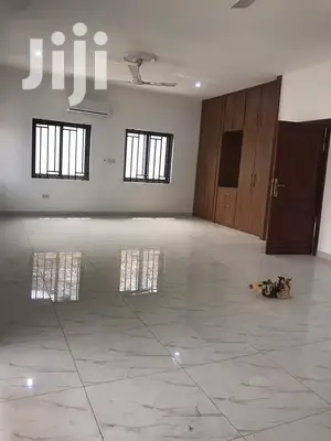 6bdrm House in Bronko Housing, Airport Residential Area for rent