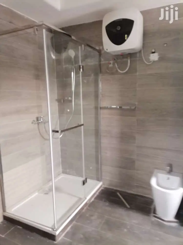 6bdrm House in Bronko Housing, Airport Residential Area for rent