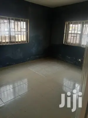 Awesome Chamber and Hall S/C Dansoman