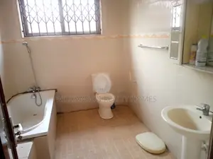 6bdrm House in Hfc Estate, Spintex for rent