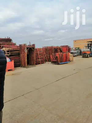 Scaffolds /Yellowboards/Decking/Pillars/Formworks/Doka/Props