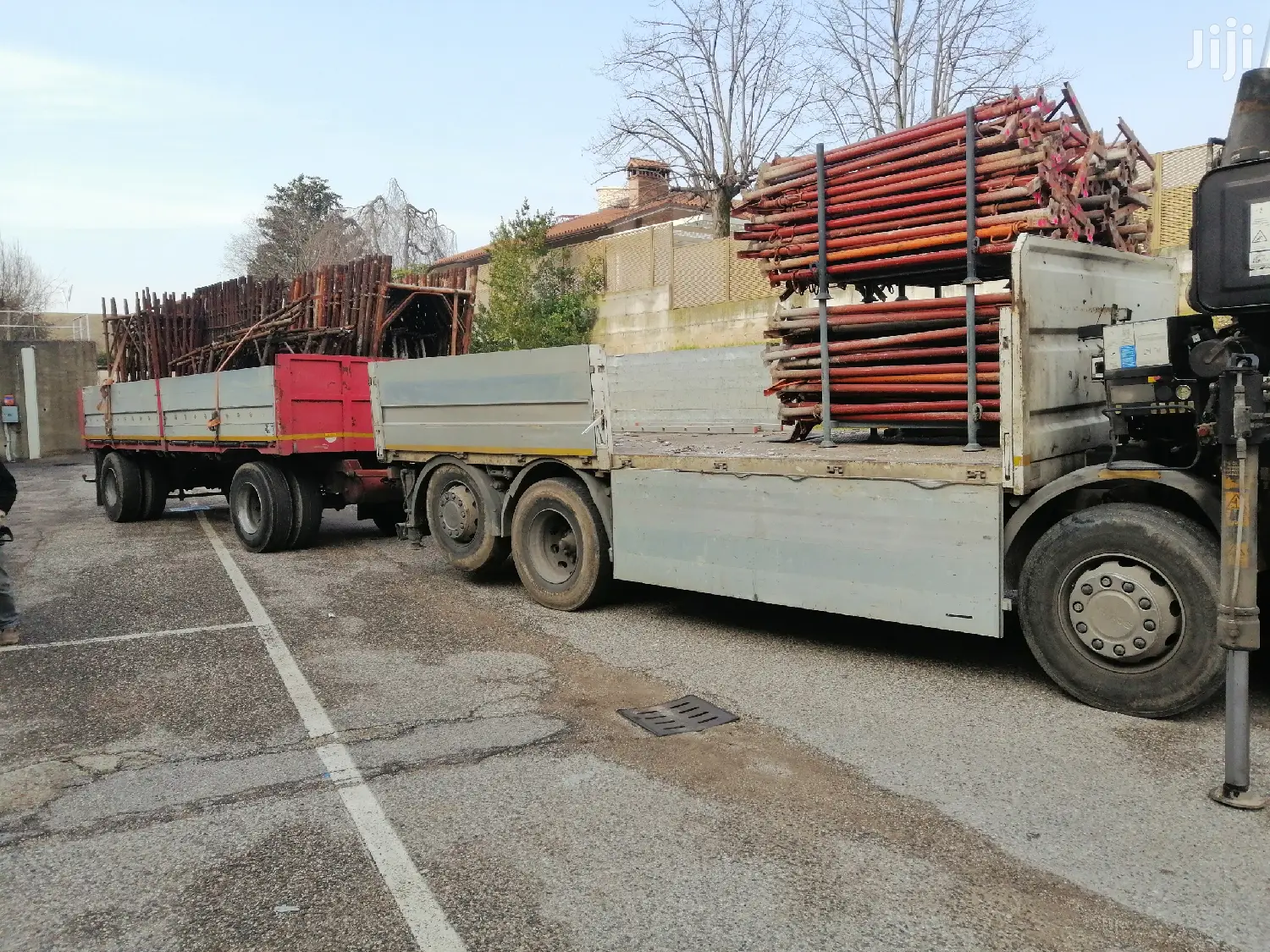 Scaffolds /Yellowboards/Decking/Pillars/Formworks/Doka/Props
