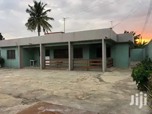 4bdrm House in Control, Dansoman for sale