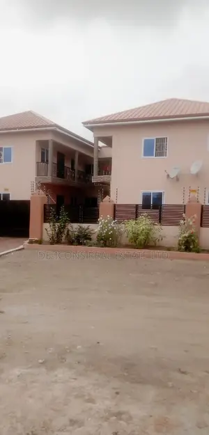 2bdrm Duplex in De-Icons Real Estate, Awutu Senya East Municipal
