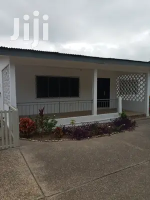 4bdrm House in Control, Dansoman for sale