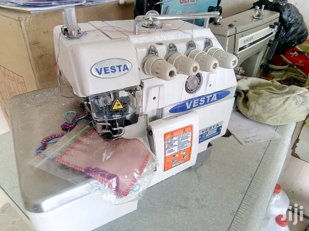 Vesta Knitting Machine