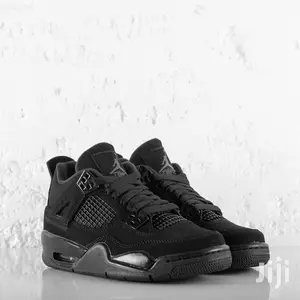 Jordan 4 Black Cat