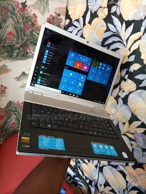 Laptop Sony VAIO 15E F15218SN 3GB Intel Core 2 Duo HDD 160GB