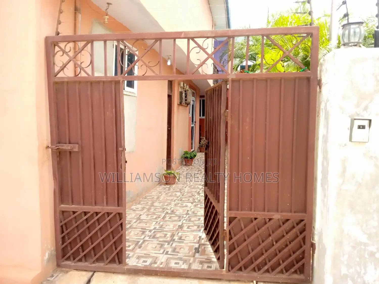 1bdrm Apartment in Coastal Estate Area, Spintex for rent
