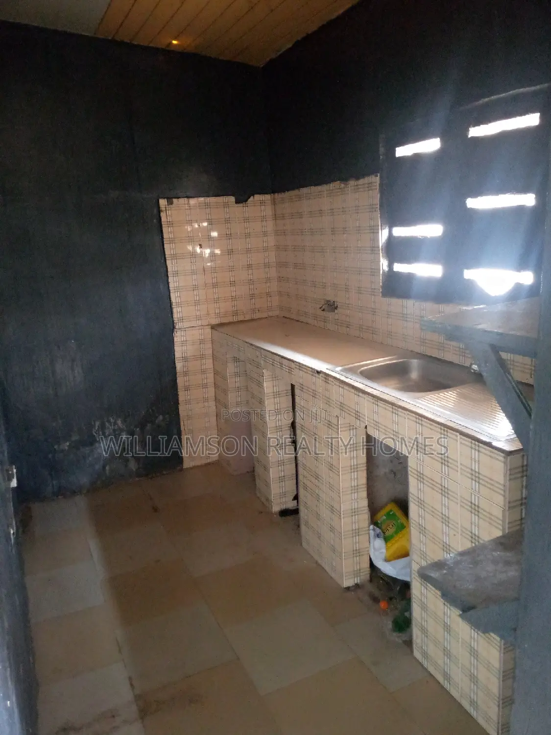 1bdrm Apartment in Regimanuel Estate, Spintex for rent