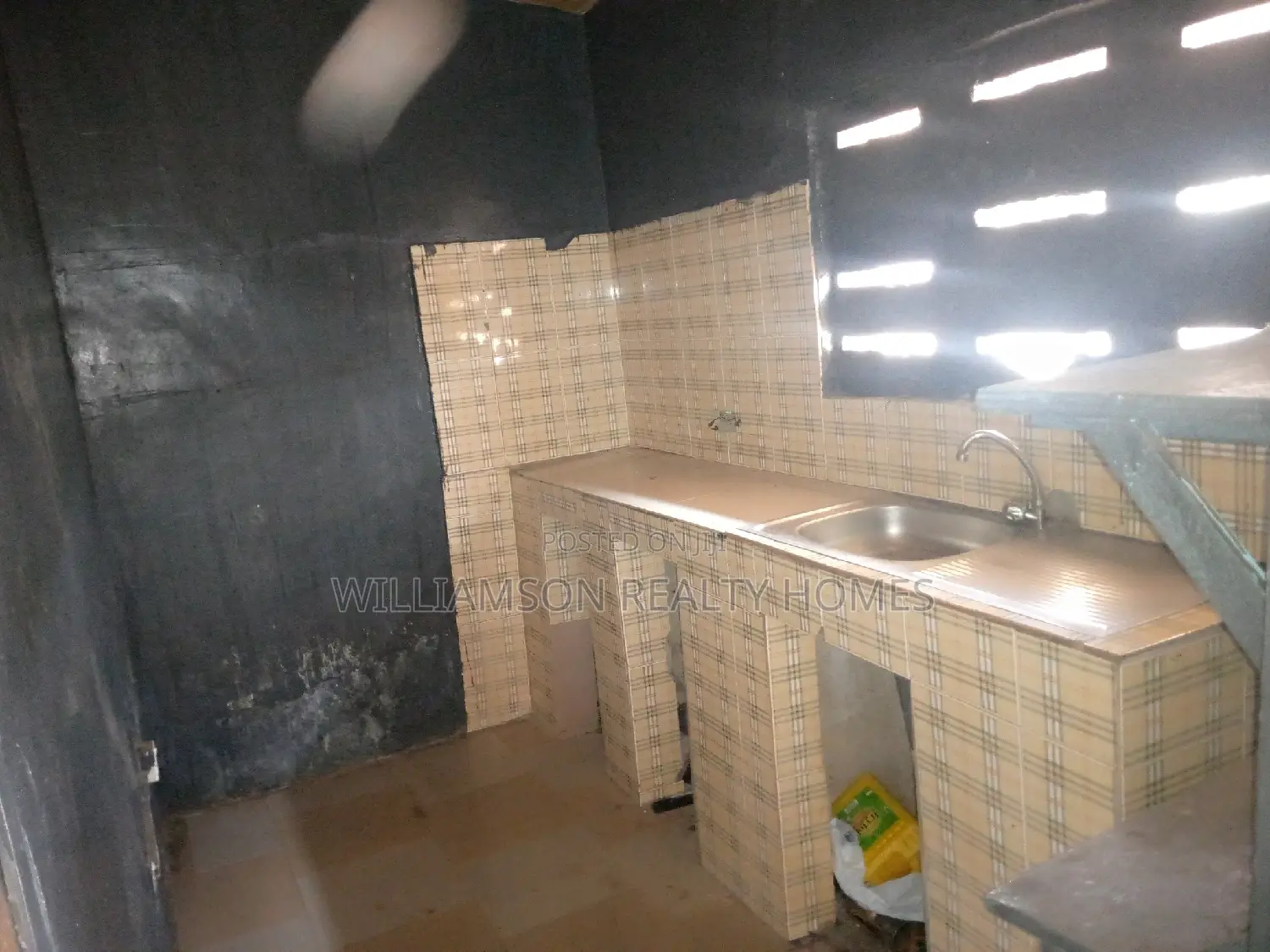 1bdrm Apartment in Regimanuel Estate, Spintex for rent