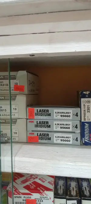 Ngk Laser Iridium Plug Ilzkar8j8sy 95660 +Delivery ( Honda )
