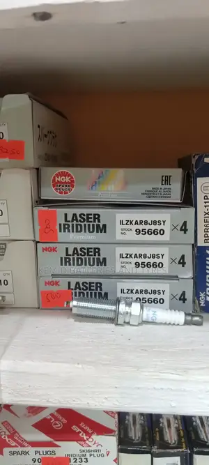 Ngk Laser Iridium Plug Ilzkar8j8sy 95660 +Delivery ( Honda )