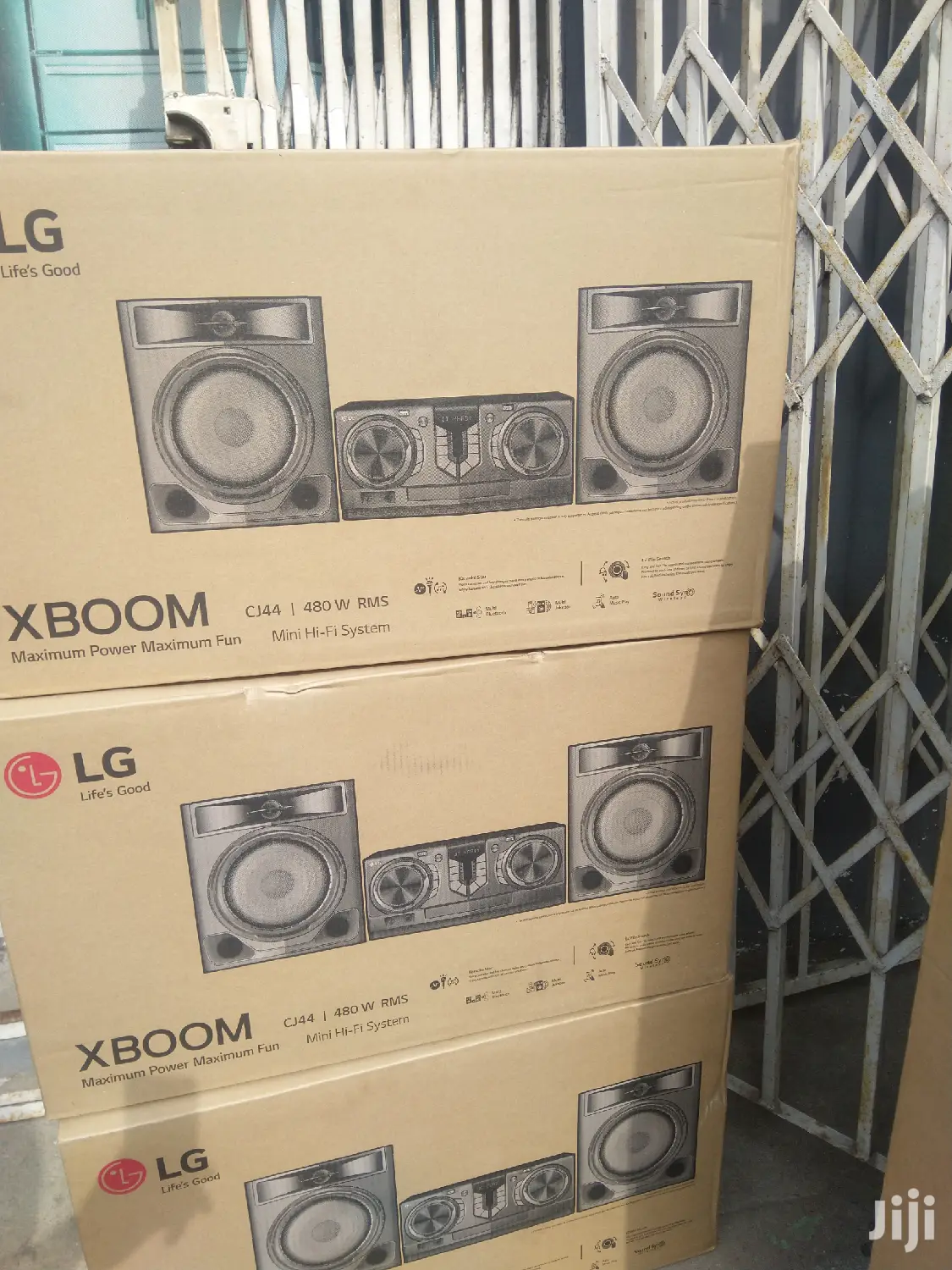 LG Cj44 LG Xboom Cj44 480 Watts