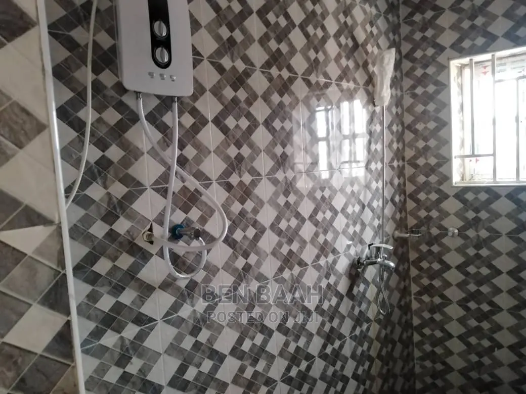 2bdrm Apartment in Ben Properties, Ga East Municipal for rent