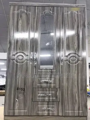 Wardrobe 3doors