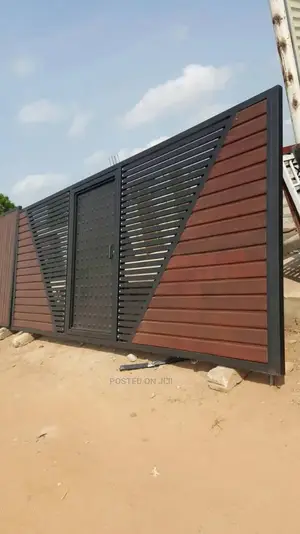 Metal 14 Feet×7 Ft Push/Sliding Gates