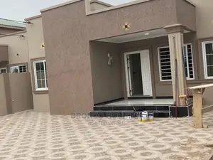 3bdrm House in Bronko Housing, Accra Metropolitan for sale