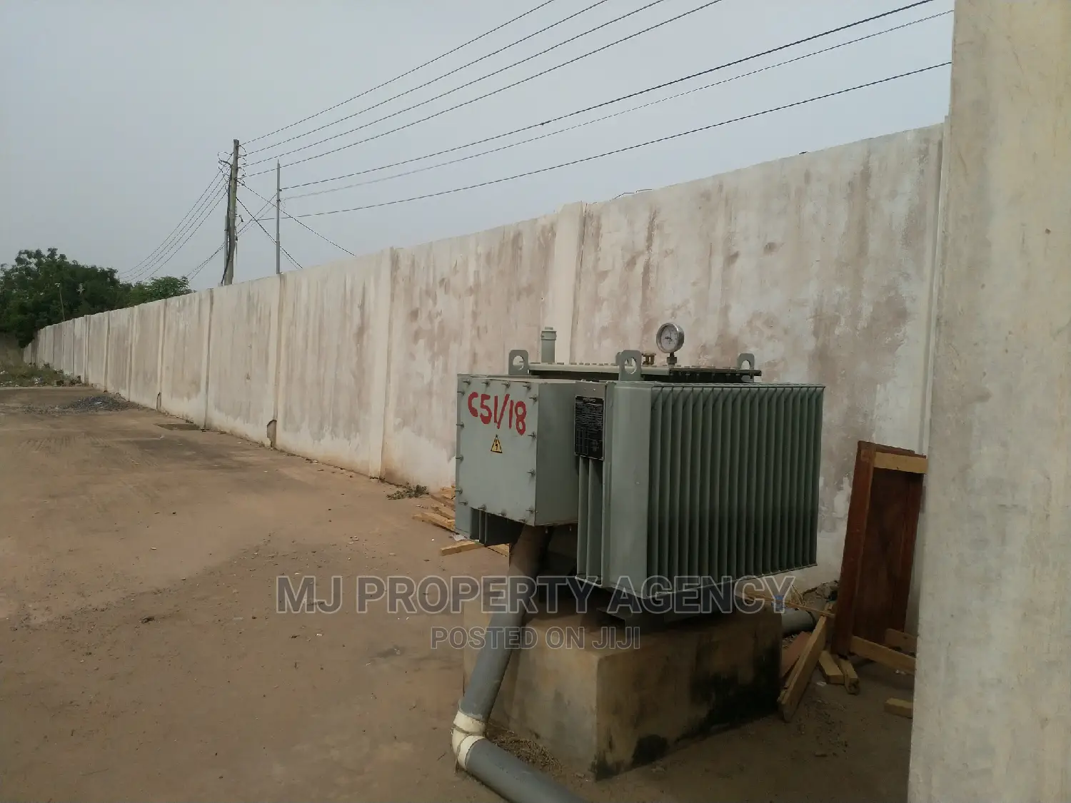 ROADSIDE 3500 SQM WAREHOUSE in Tema