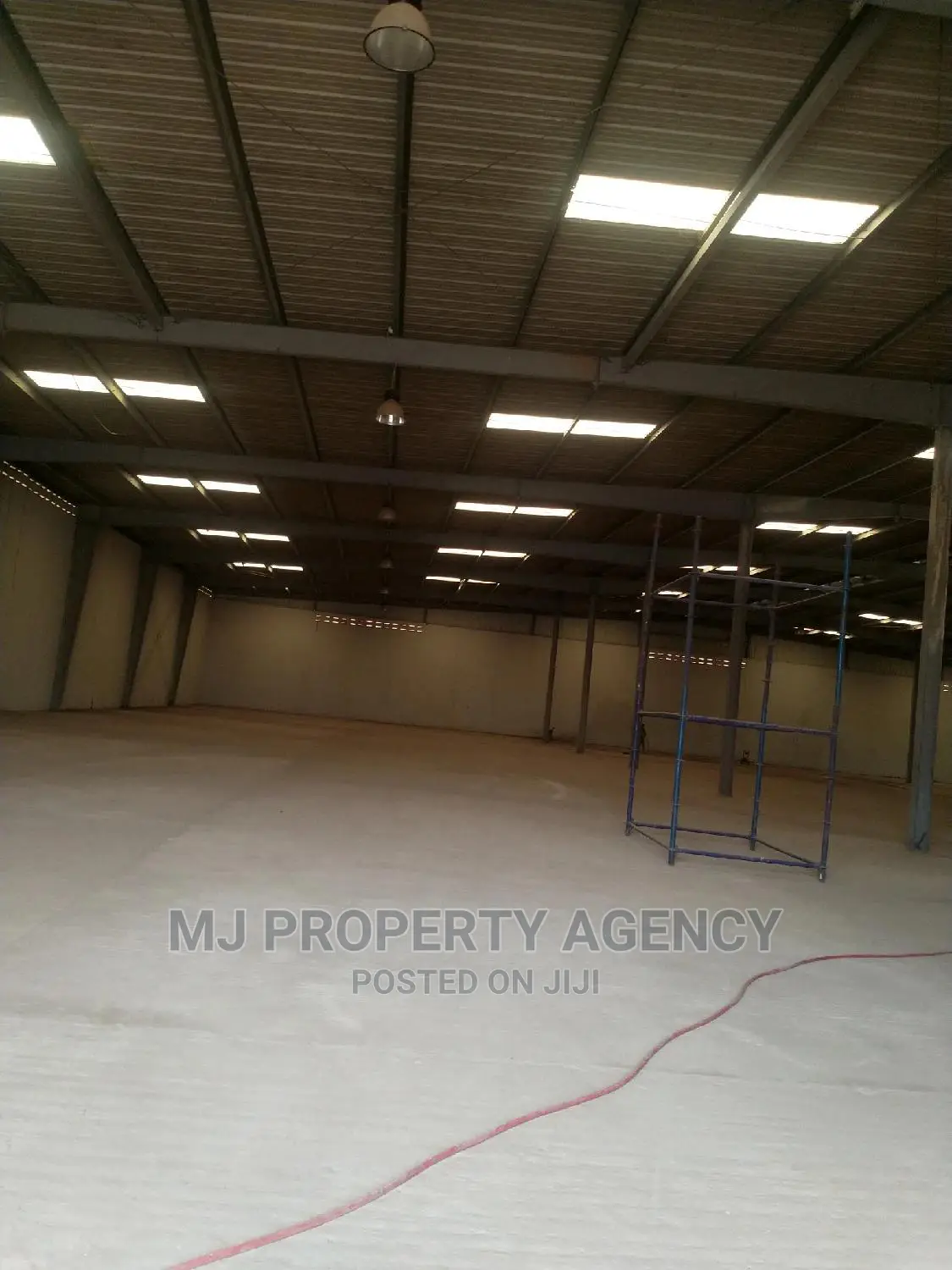 ROADSIDE 3500 SQM WAREHOUSE in Tema
