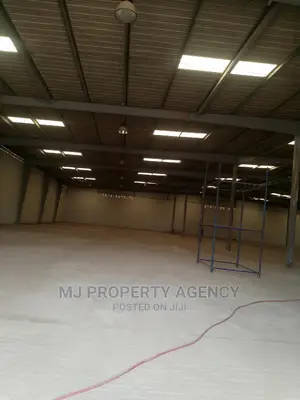 ROADSIDE 3500 SQM WAREHOUSE in Tema