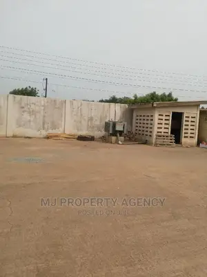 ROADSIDE 3500 SQM WAREHOUSE in Tema