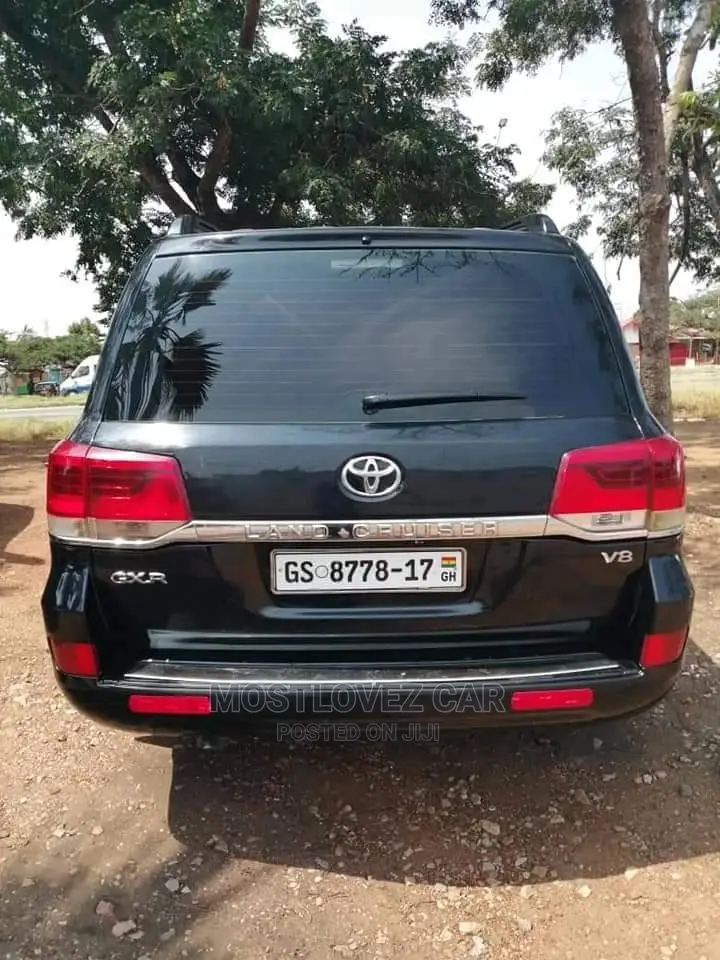 Car Rentals Toyota Land-Cruisers Prado for Rent in Accra