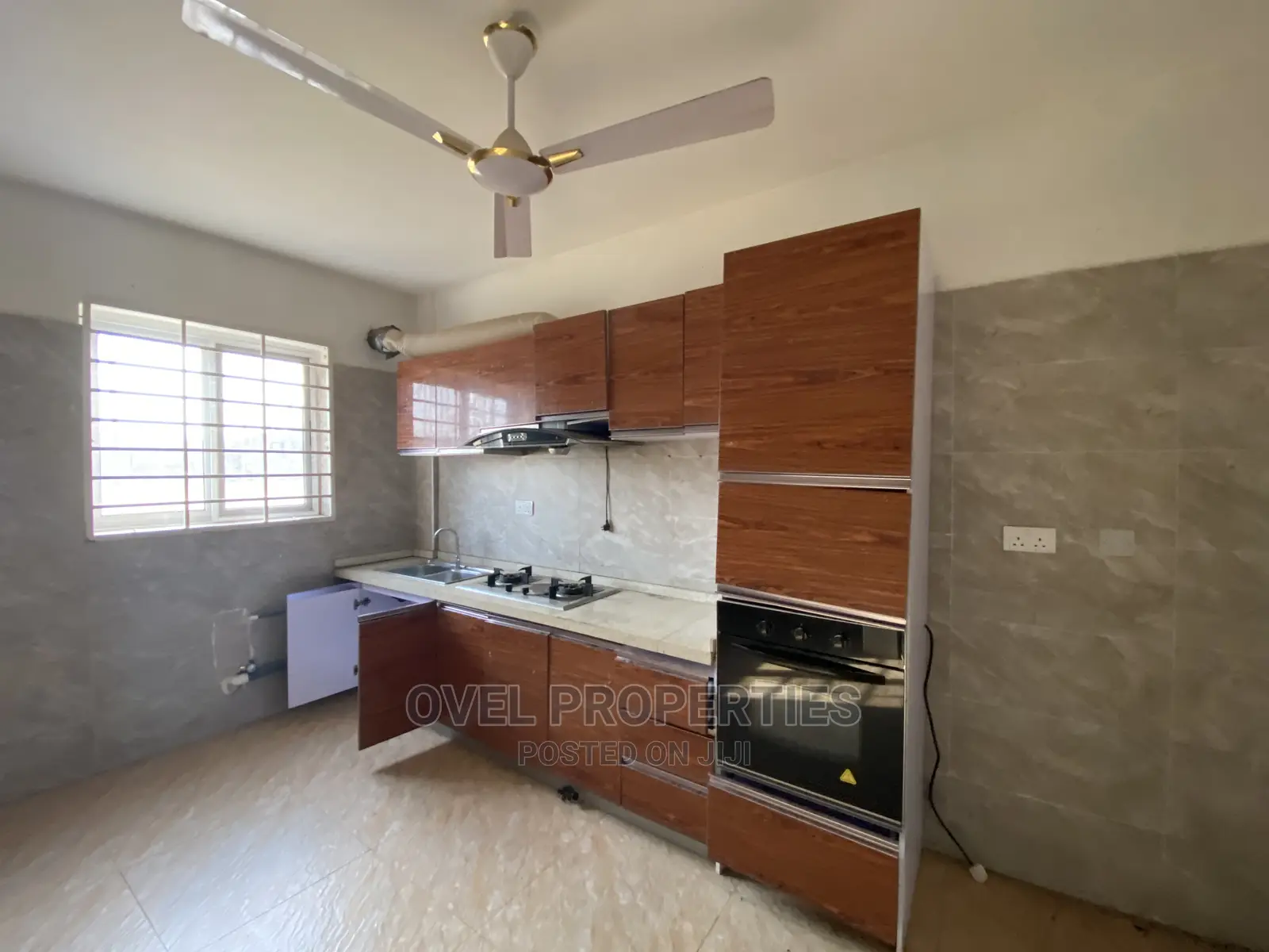2bdrm House in Ovel, East Legon for rent