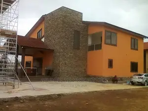 6 Bedroom House Ensuite