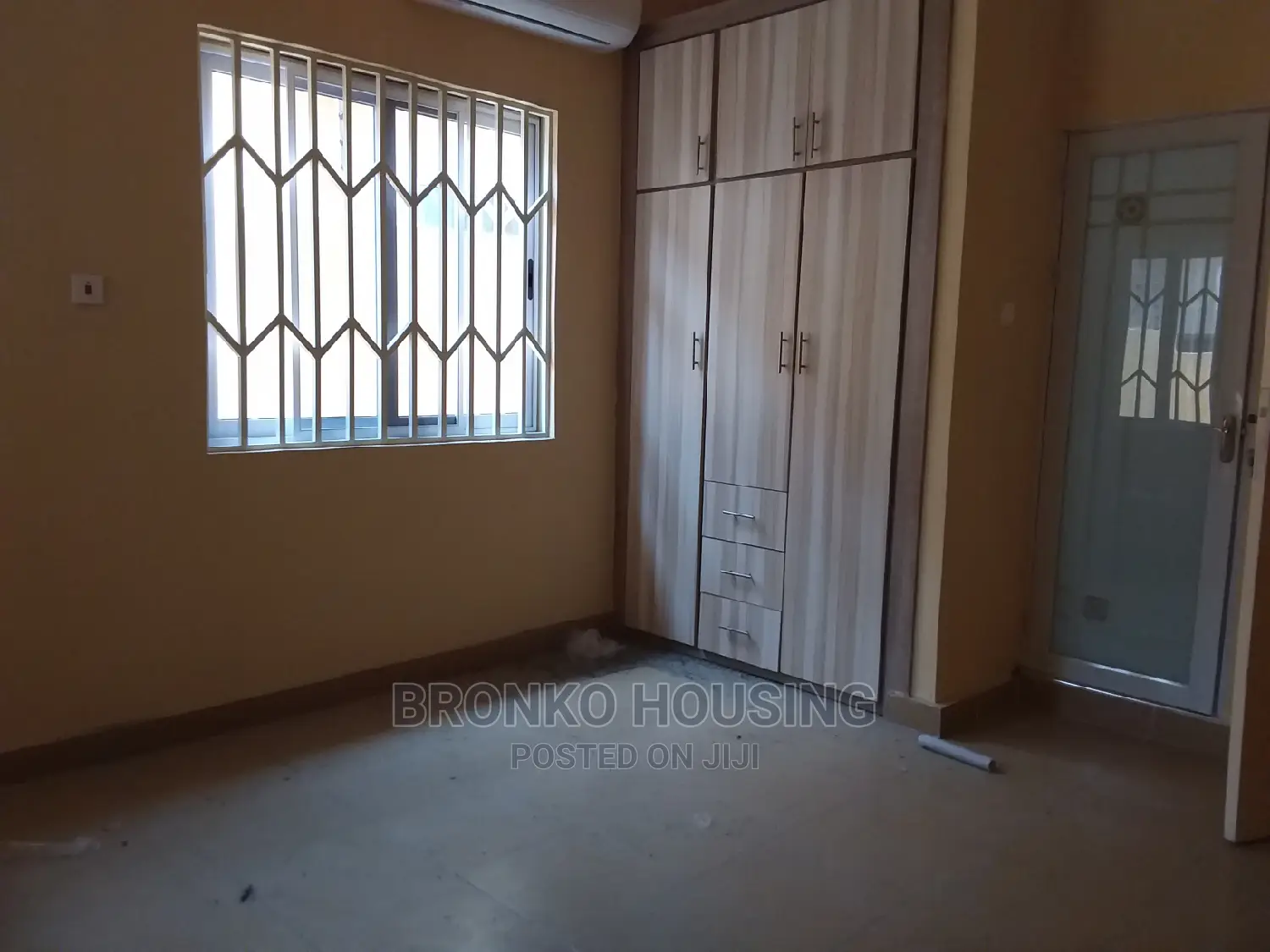 3bdrm House in Bronko Housing, Accra Metropolitan for sale
