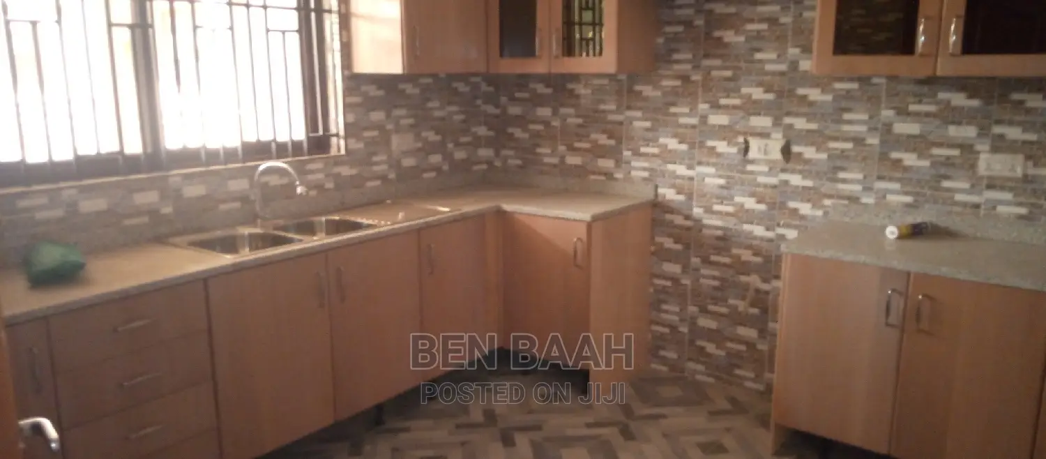 2bdrm Apartment in Ben Properties, Ga East Municipal for rent
