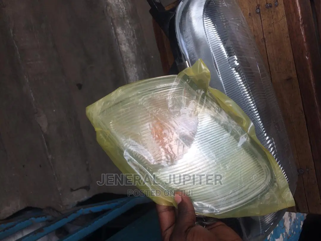 Nissan Almera Old Type Headlight and Trafficator .