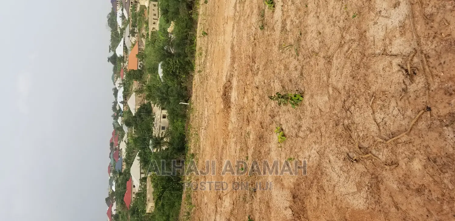 Land for Sale at Santa'si Darko