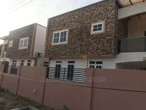 3 Bedrooms House for Sale