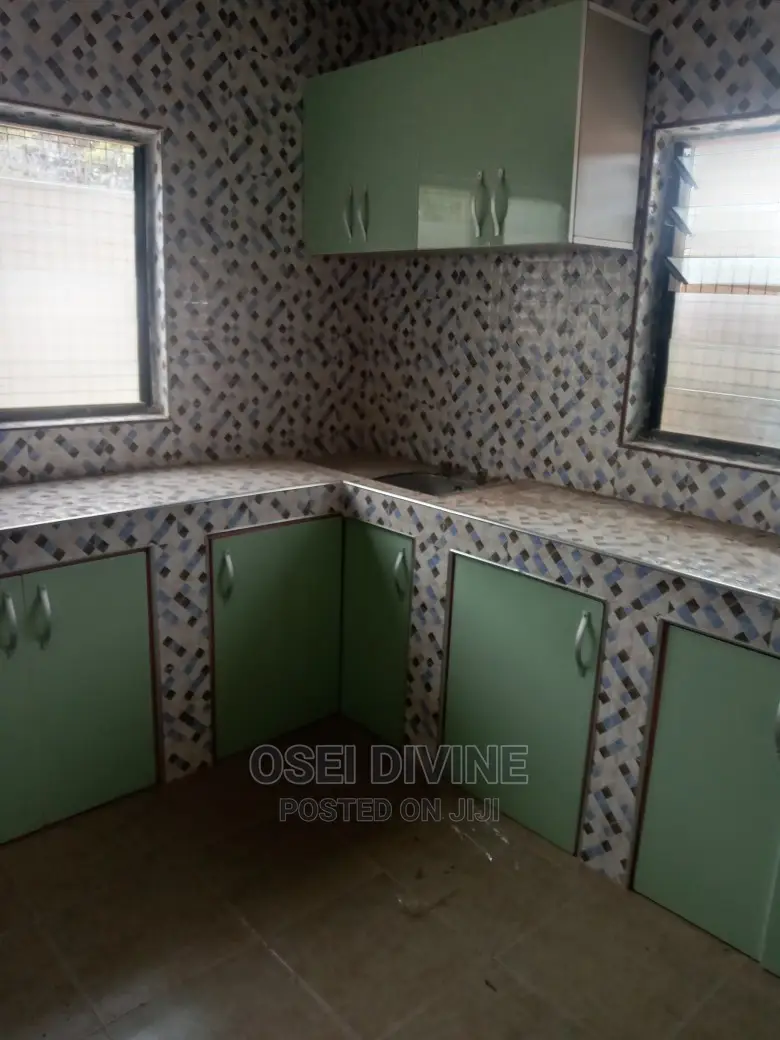 Cool 2-Bedrooms S/C Apartment Dansoman
