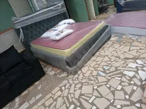 Modenized Queen Size Bed With Mattress Promo