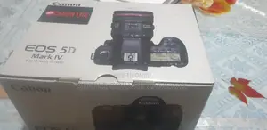 Canon EOS 5D Mark IV With Canon Log