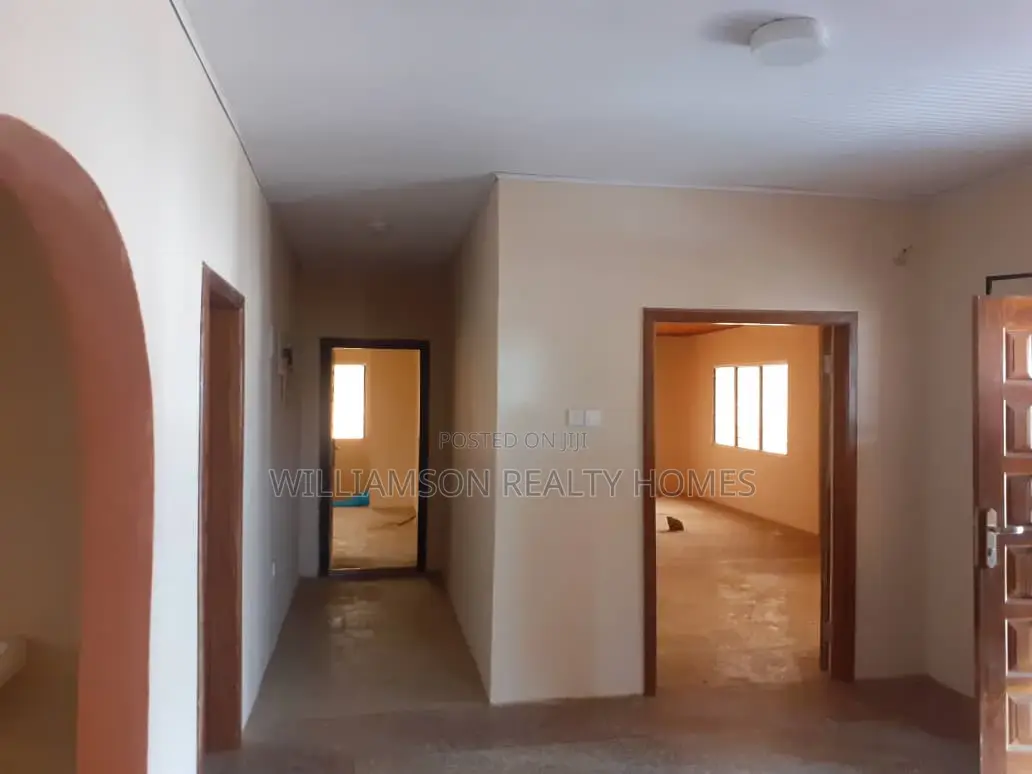 3bdrm House in Coastal Estate, Spintex for rent