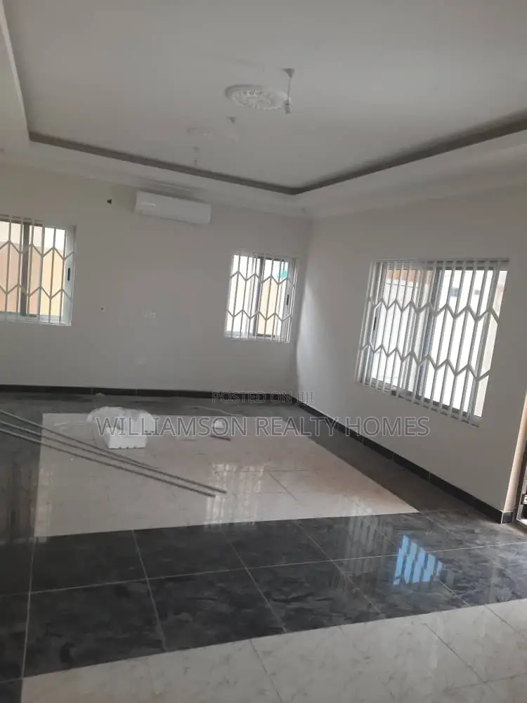 3bdrm House in Tempo Estate, Spintex for rent