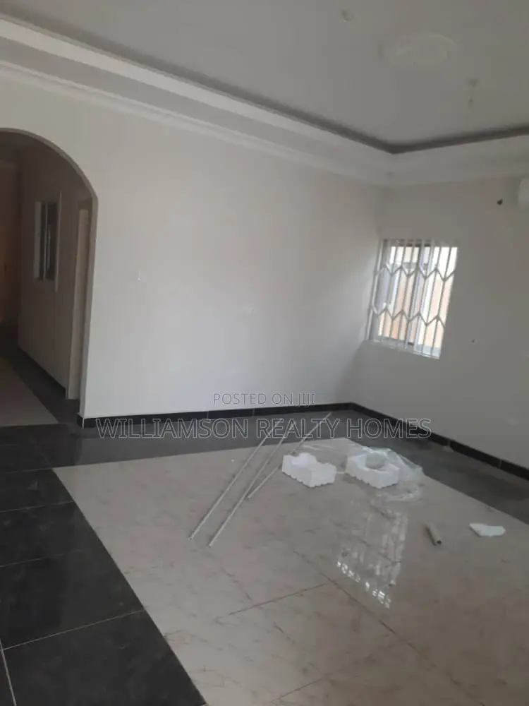 3bdrm House in Tempo Estate, Spintex for rent