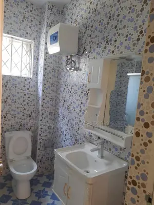3bdrm House in Paraku Estate, Spintex for rent