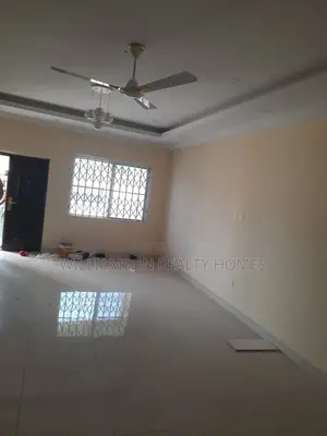 3bdrm House in Paraku Estate, Spintex for rent