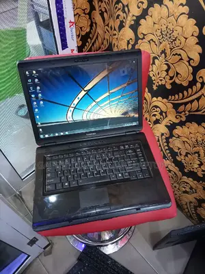 New Laptop Toshiba dynaEdge DE-100 4GB Intel Core 2 Duo HDD 160GB