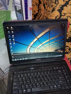New Laptop Toshiba dynaEdge DE-100 4GB Intel Core 2 Duo HDD 160GB